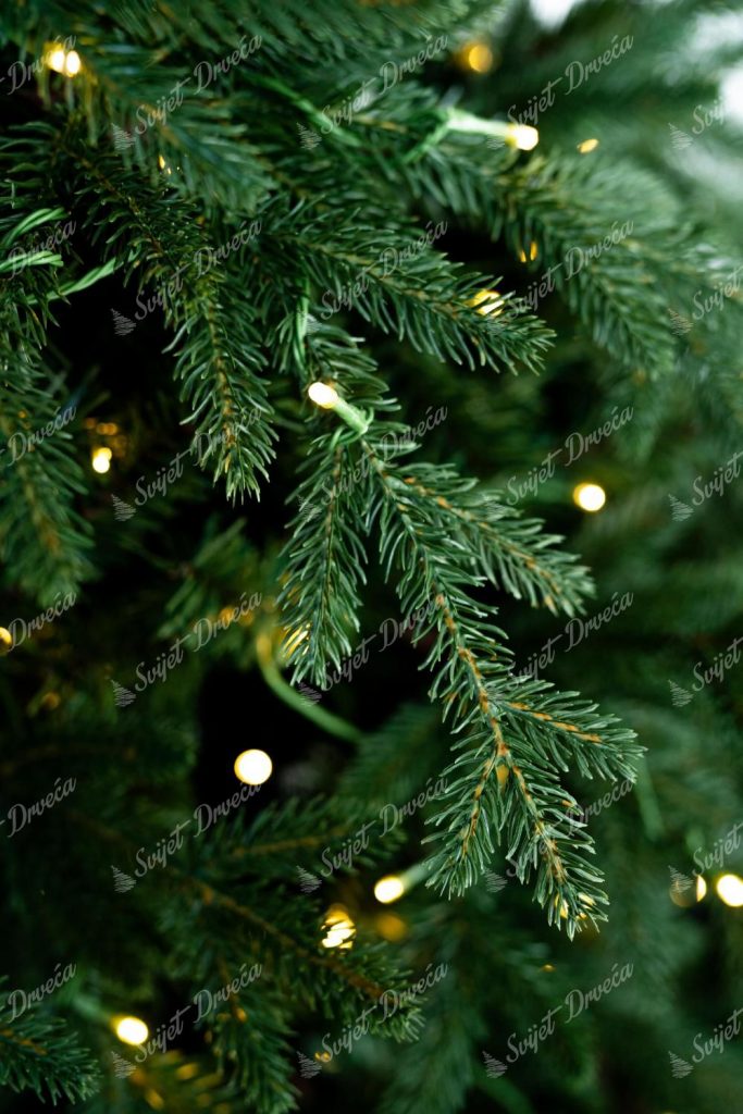 Umjetno božićno drvce 3D planinska smreka LED, detalji iglica