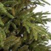 Umjetno božićno drvce 3D danska smreka , detalji iglica. 3D danska smreka je ovogodišnja novost koju odlikuju jedinstvene iglice 3D smreke. Kvalitetne 3D iglice blijedozelene boje su duže i uže što stablu daje jedinstveni izgled. Nepravilno izbočene grančice savršeno oponašaju živo drvo iz prirode.