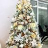 Ukrašeno umjetno božićno drvce Bijeli Bor 210cm