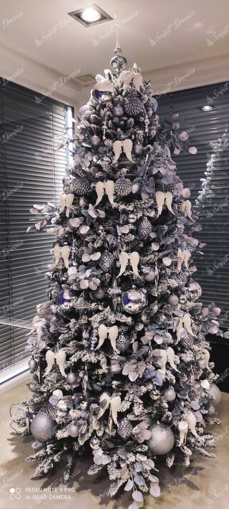 Umjetno božićno drvce Nordijska Smreka 240cm