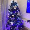 Ukrašeno umjetno božićno drvce Srebrni Bor 180cm