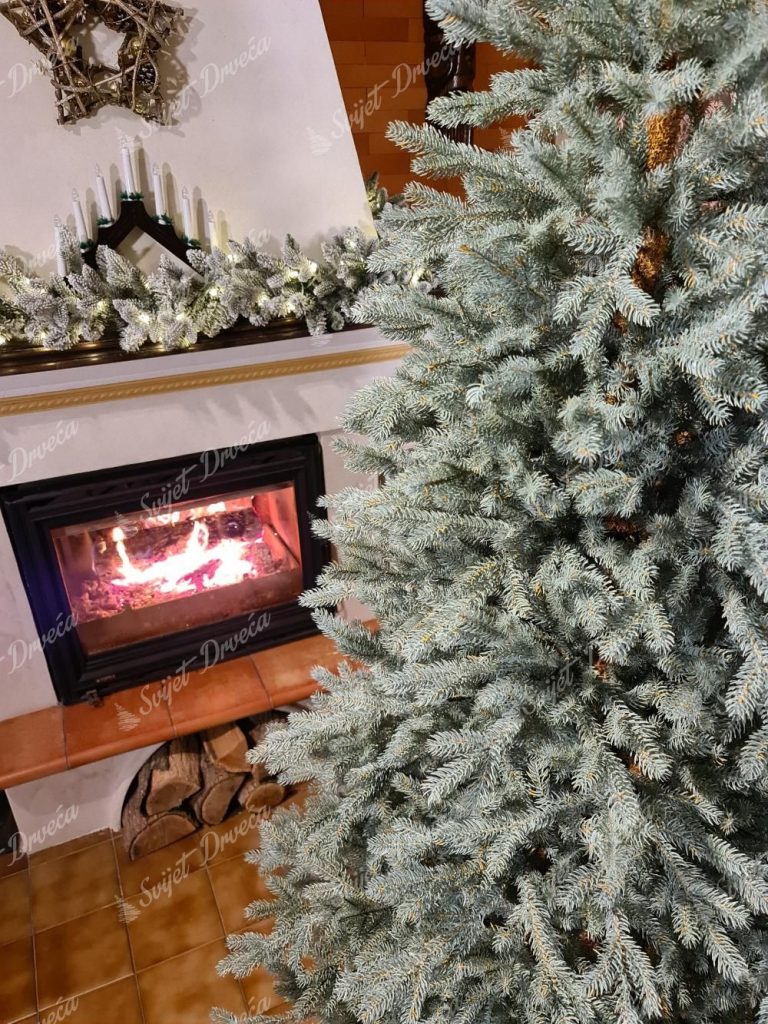 Božićno drvce FULL 3D Ledena Smreka, detalj