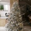 Umelý vianočný stromček 3D Jedľa Sibírska 180cm s bielymi vianočnými ozdobami