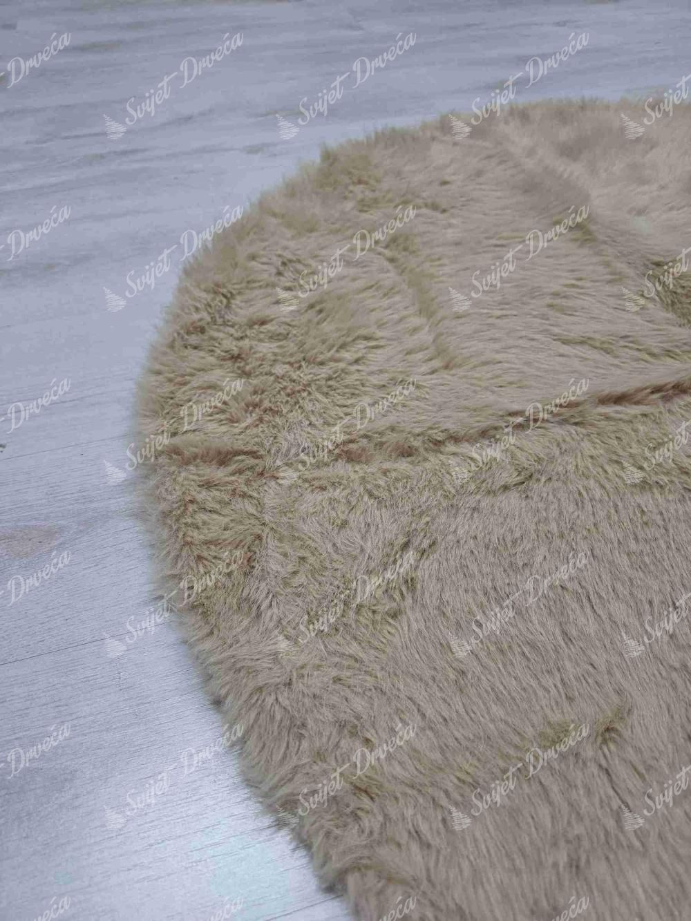 Tepih u boji cappuccina pod božićno drvce 90cm
